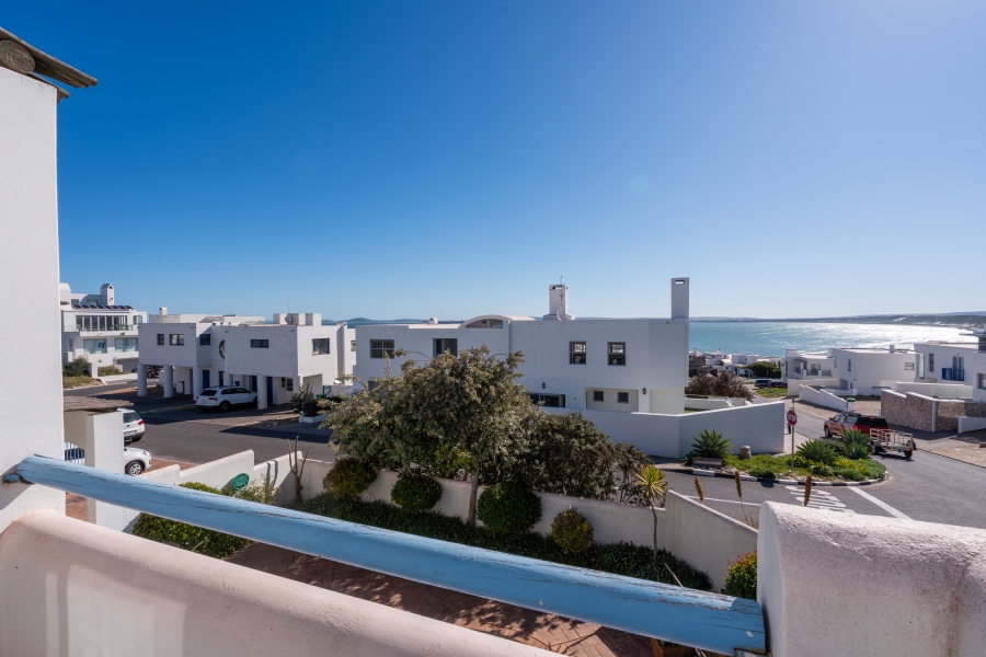 4 Bedroom Property for Sale in Paradise Beach Western Cape